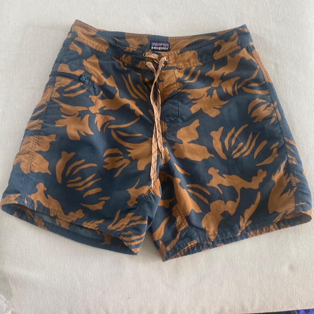 Patagonia Blue Printed 10" Wavefarer Board Shorts
